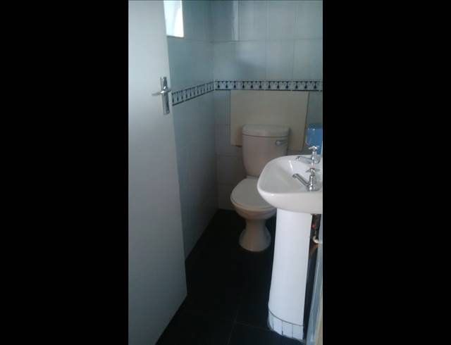 2.5 BEDROOM HOUSE RENTED IN WESTCLIFF